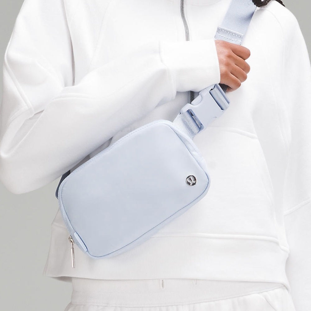 NEW Lululemon Everywhere Belt Bag. Light blue.